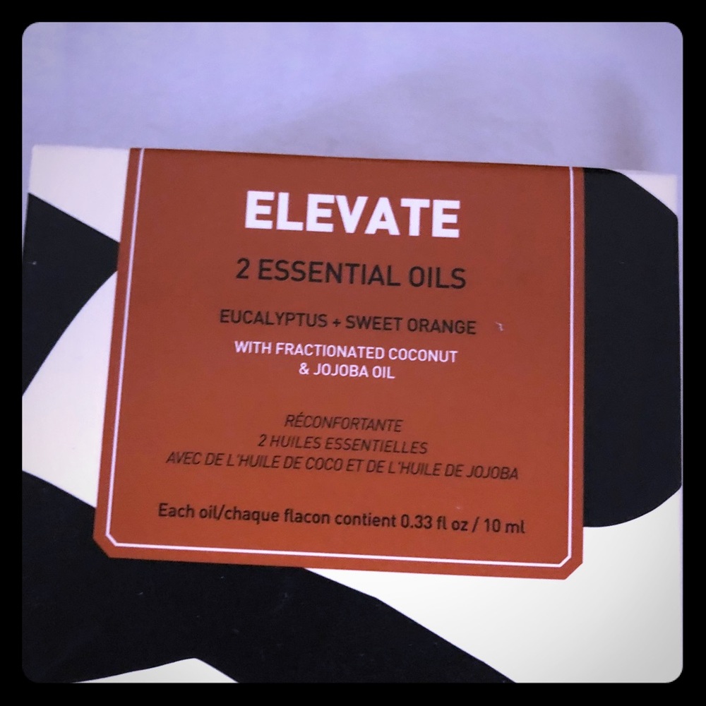 Elevate brand new essential oils 2pack.